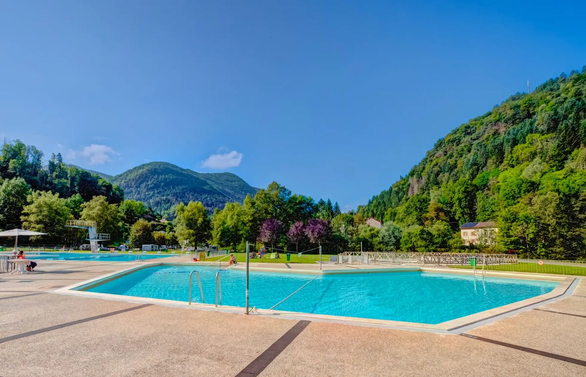 Camping Le Martinet - Uw vakantie aan de voet van de Monts Jura